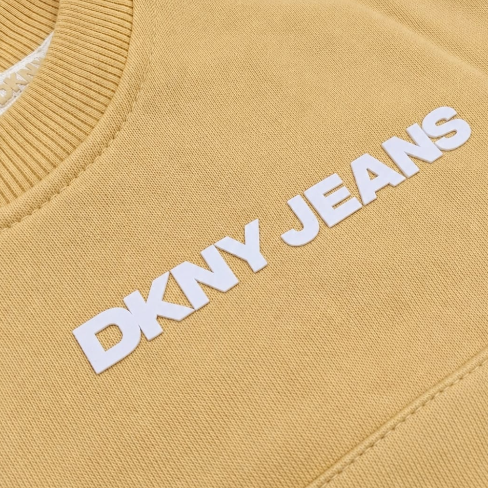 DKNY LIGHT CAMEL SWEATSHIRT AND JOGGER SET