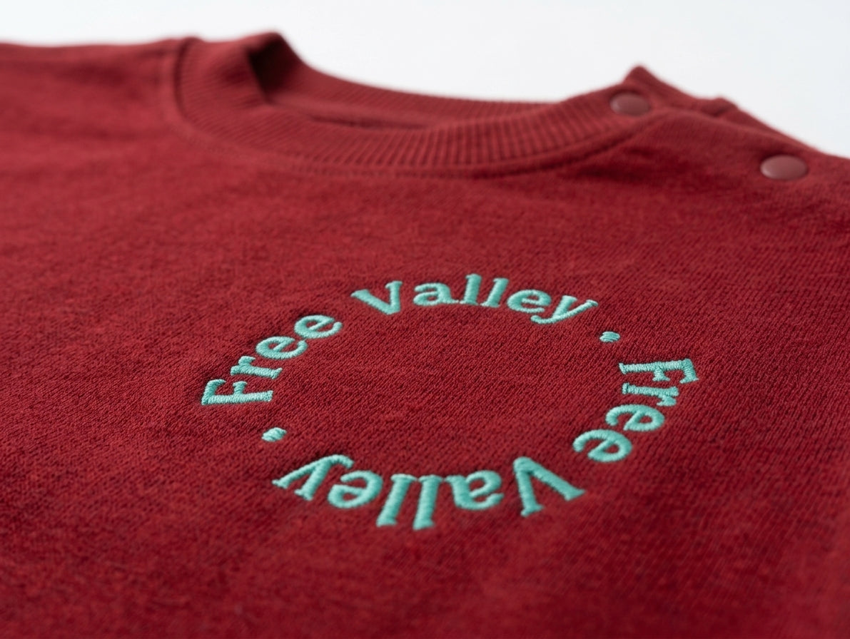 ZEEMAN MAROON FREE VALLEY GRAPHIC SWEATSHIRT